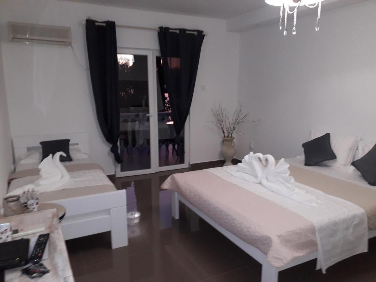 Ana Apartmani Ilha Ilha Sveti Stefan Exterior foto